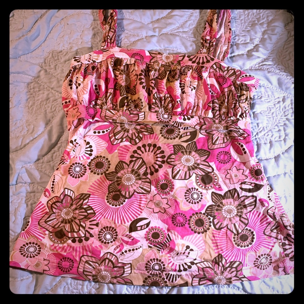 Vintage feel tank top- cute floral and sassy! L
